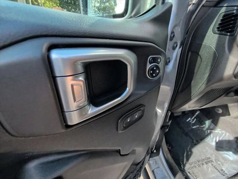 Certified 2020 Jeep Gladiator Sport w/ Quick Order Package 24S image 12