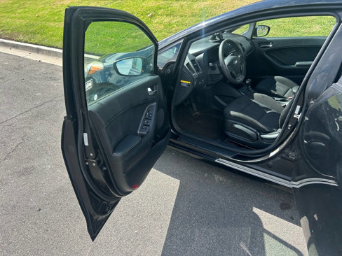 Used 2016 Kia Forte LX image 5