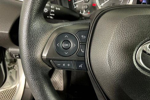 Used 2022 Toyota Corolla LE image 26