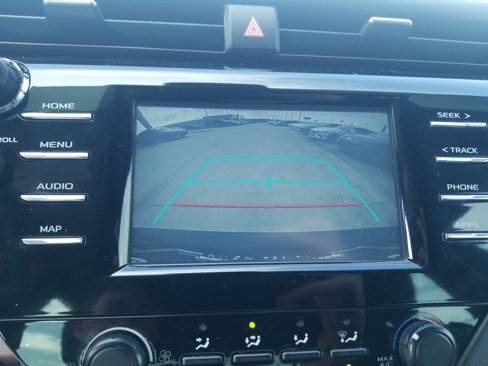 Used 2019 Toyota Camry LE image 19