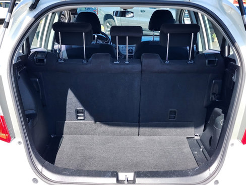 Used 2010 Honda Fit Sport image 6