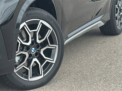New 2025 BMW X1 xDrive28i w/ Technology Package image 3