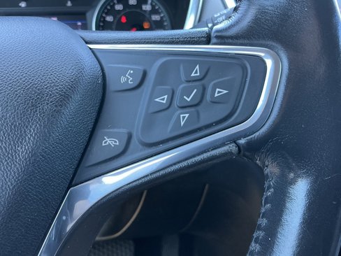 Used 2020 Chevrolet Equinox LT w/ Driver Convenience Package image 56