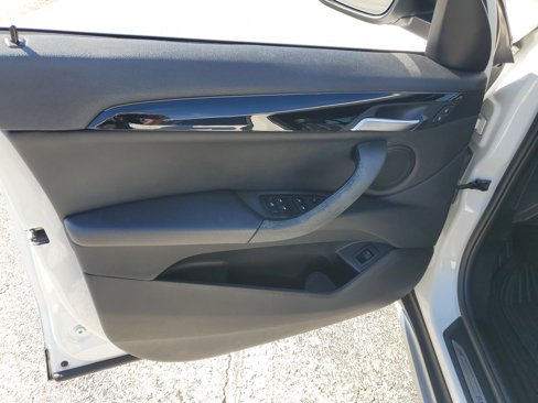 Used 2018 BMW X1 sDrive28i w/ Convenience Package image 12