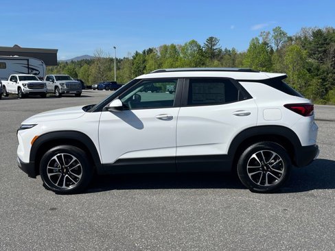 New 2025 Chevrolet TrailBlazer LT w/ LPO, Blackout Package image 15