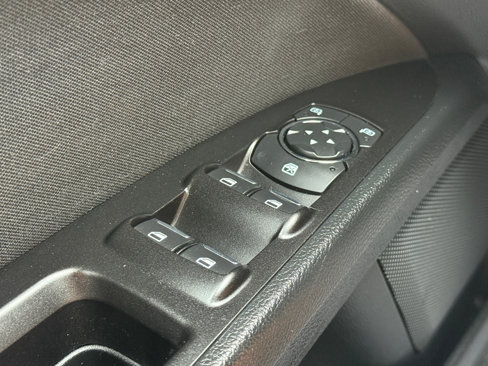 Used 2017 Ford Fusion SE w/ Fusion SE Technology Package image 20