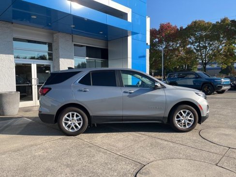 Used 2024 Chevrolet Equinox LT image 9