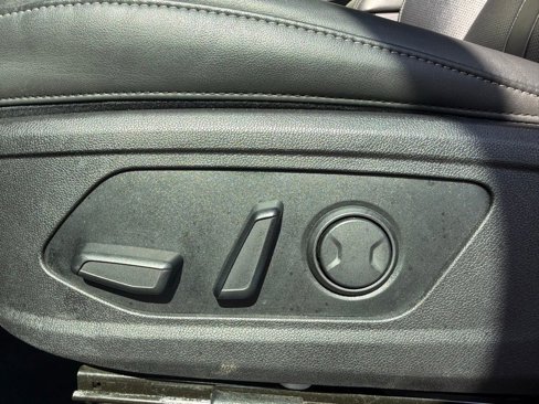 Used 2024 Kia Sorento S image 21