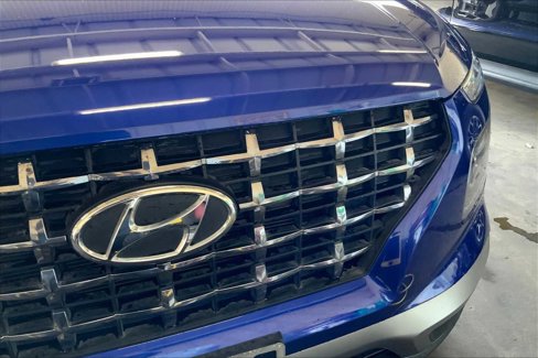 Used 2023 Hyundai Venue Limited image 28