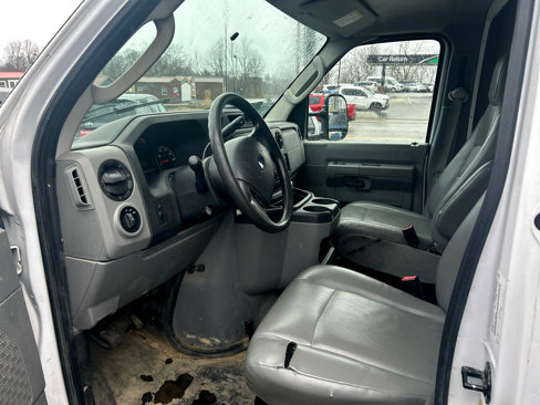 Used 2019 Ford E-350 and Econoline 350 Super Duty w/ Power Windows & Locks Group image 12