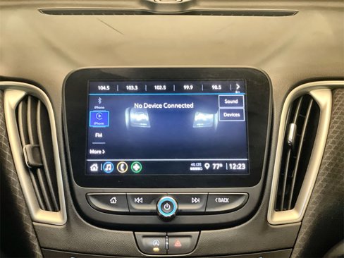 Used 2022 Chevrolet Malibu LS image 13