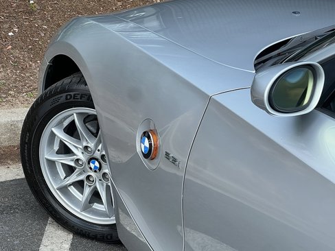 Used 2003 BMW Z4 2.5i image 22