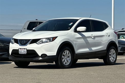 Used 2018 Nissan Rogue Sport S image 10