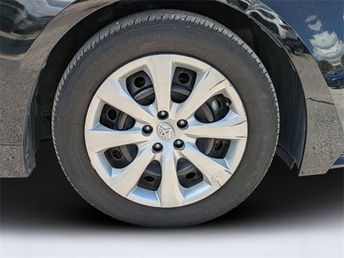 Used 2024 Toyota Corolla LE image 11