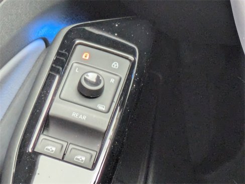 Used 2022 Volkswagen ID.4 Pro image 21