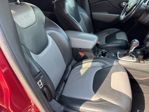 Used 2014 Jeep Cherokee Limited image 16