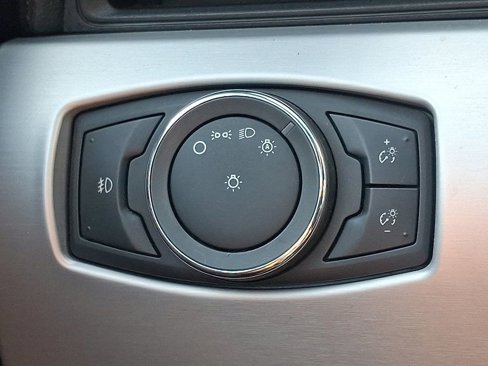 Used 2015 Ford Mustang Premium image 29
