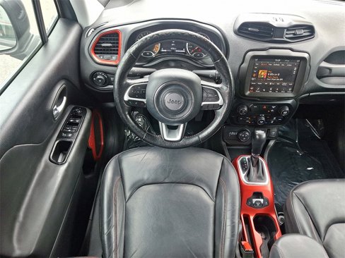 Used 2021 Jeep Renegade Trailhawk image 11
