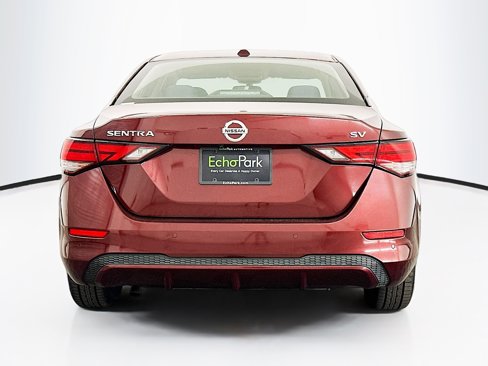 Used 2022 Nissan Sentra SV image 7