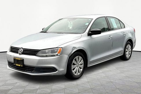 Used 2011 Volkswagen Jetta S image 2
