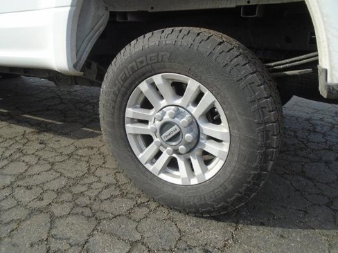Used 2019 Ford F250 XL w/ STX Appearance Package image 9