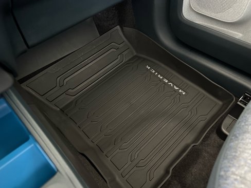 New 2025 Ford Maverick XLT image 39