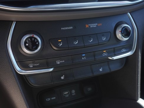 Used 2020 Hyundai Santa Fe SEL image 18