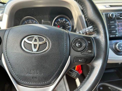 Used 2017 Toyota RAV4 XLE image 22
