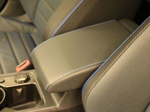 Used 2023 Volkswagen Golf 20th Anniversary Edition image 20