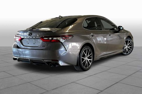 Used 2023 Toyota Camry SE image 12