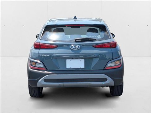 Used 2022 Hyundai Kona SE image 6