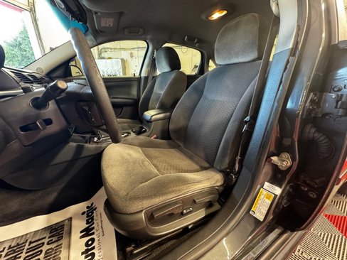 Used 2016 Chevrolet Impala LT image 14