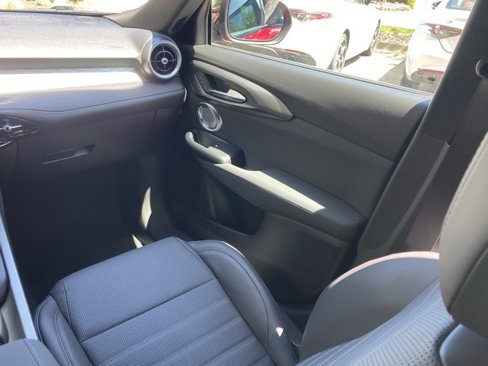 Used 2024 Alfa Romeo Tonale Veloce image 45