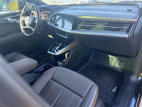 Used 2022 Audi Q4 e-tron Premium Plus image 22