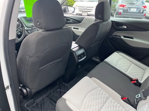 Used 2019 Chevrolet Equinox LS image 19