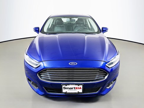 Used 2013 Ford Fusion SE image 2