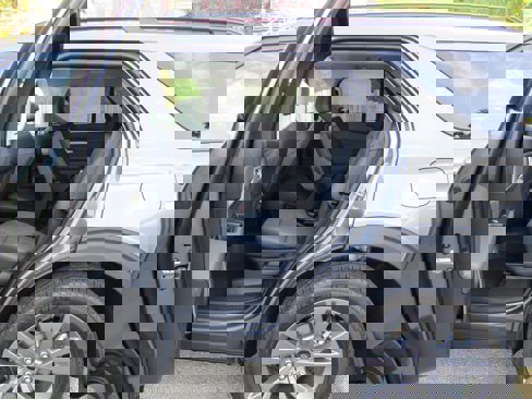 New 2025 Ford Explorer Active image 15