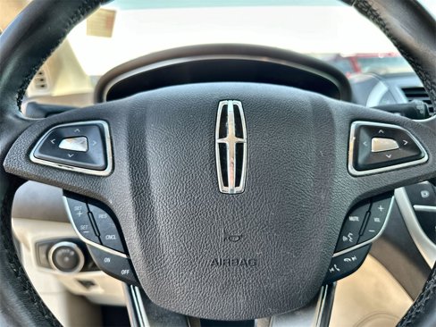 Used 2018 Lincoln MKC Select w/ Select Plus Package image 33