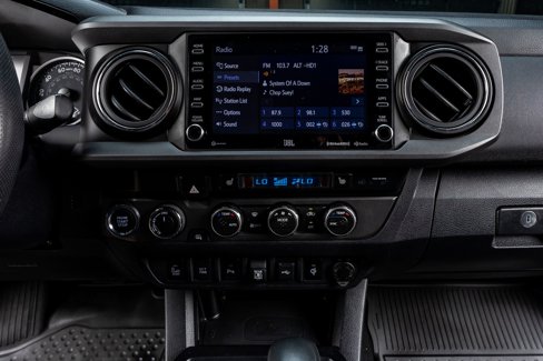 Used 2021 Toyota Tacoma TRD Off-Road image 24