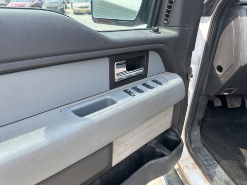 Used 2014 Ford F150 XLT w/ Equipment Group 302A Luxury image 10