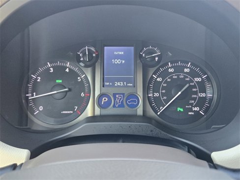 Used 2017 Lexus GX 460 image 22