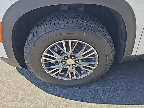 New 2026 Chevrolet Traverse LT image 9