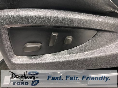 Used 2015 Chevrolet Suburban LTZ image 26