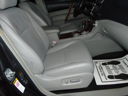 Used 2013 Toyota Highlander Limited image 43