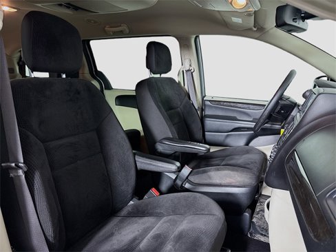Used 2019 Dodge Grand Caravan SE image 24