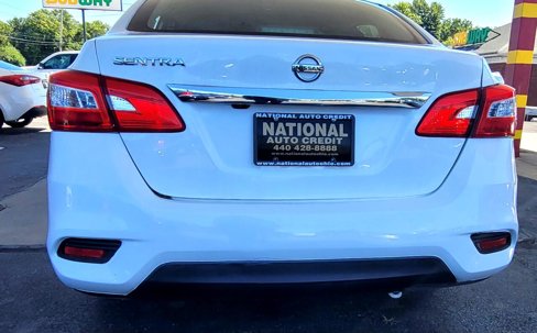 Used 2018 Nissan Sentra S image 7