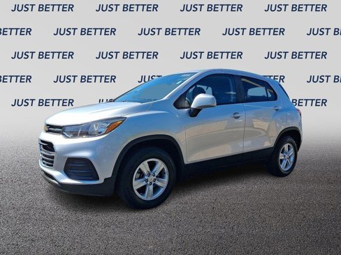 Used 2020 Chevrolet Trax LS w/ Tint and Cruise Package image 2