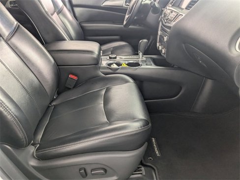 Used 2020 Nissan Pathfinder SL image 36