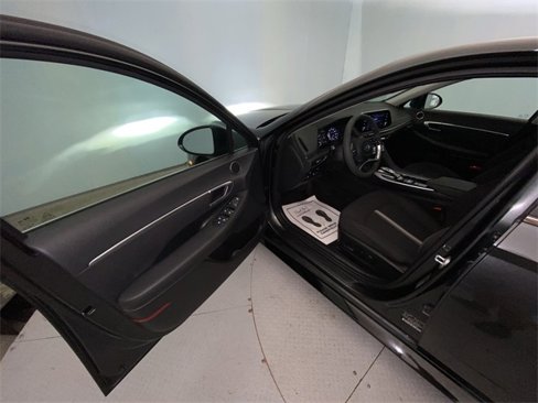 Used 2022 Hyundai Sonata SEL w/ Cargo Package image 11