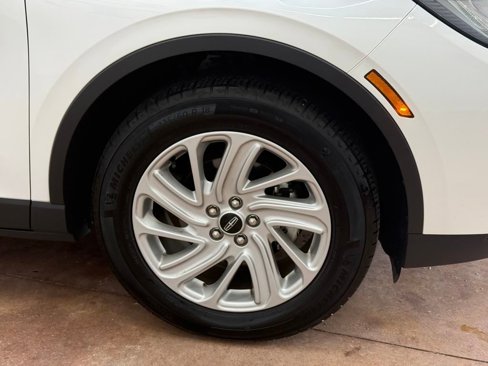 Used 2020 Lincoln Corsair FWD w/ Convenience Package image 16